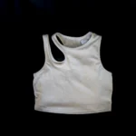 Top Basicos Con Detalle En Hombro